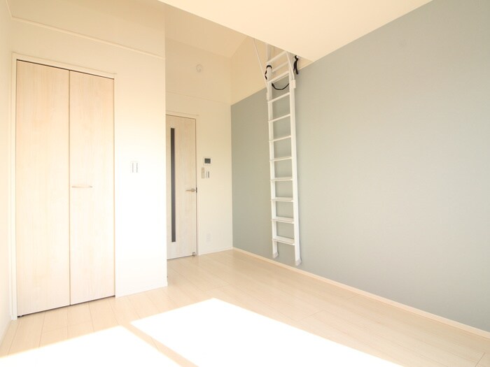 物件内観写真8　(居室)