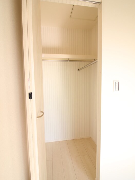 物件内観写真10　(収納)