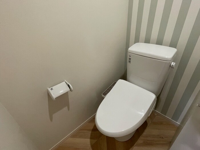 物件内観写真13　(トイレ)