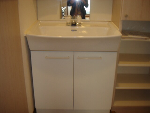 物件内観写真9　(洗面)