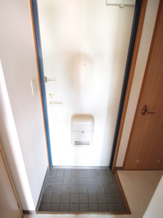 物件内観写真15　(玄関)