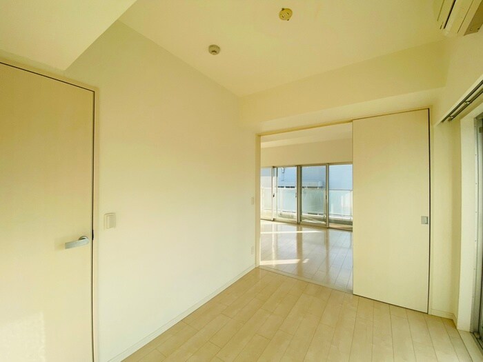 物件内観写真12　(居室)