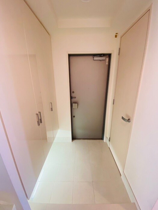 物件内観写真21　(玄関)