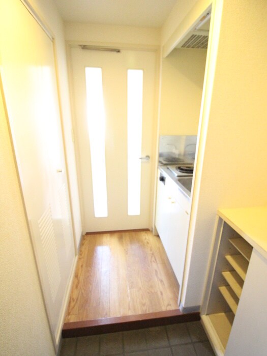 物件内観写真19　(玄関)