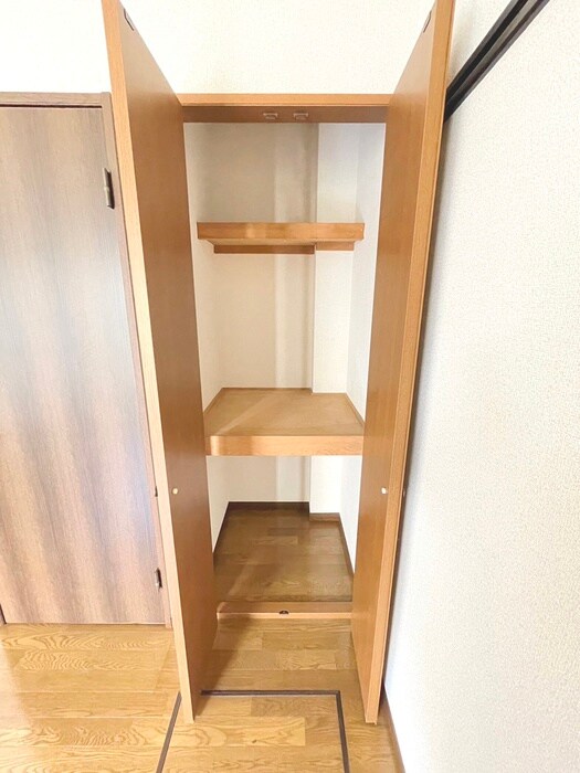 物件内観写真15　(収納)