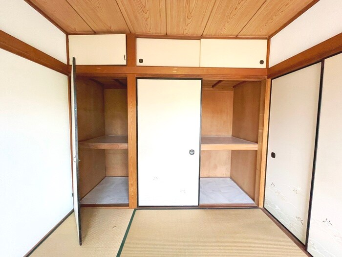 物件内観写真16　(収納)