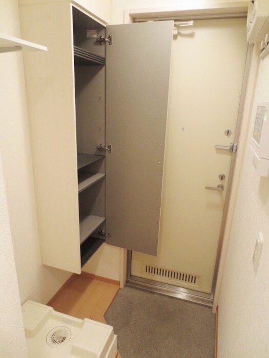物件内観写真15　(靴箱)