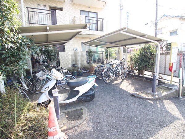 駐輪場