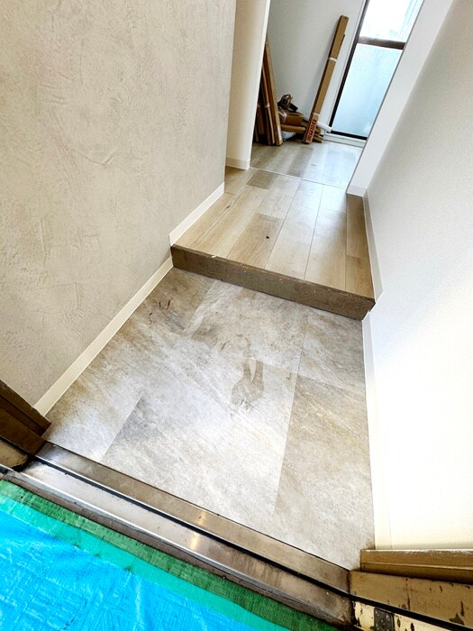 物件内観写真15　(玄関)