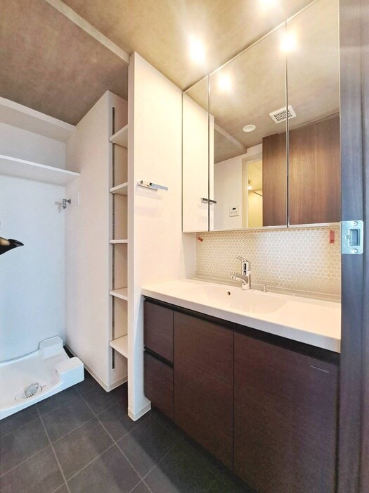 物件内観写真10　(洗面)