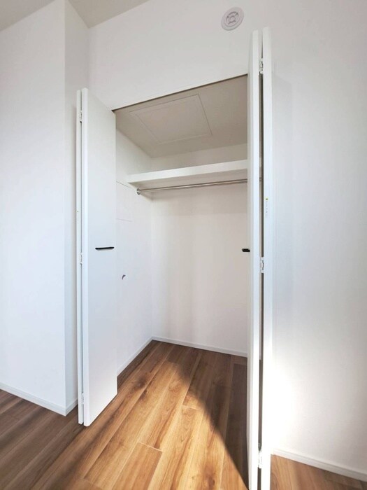 物件内観写真18　(収納)