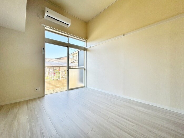 物件内観写真8　(居室)