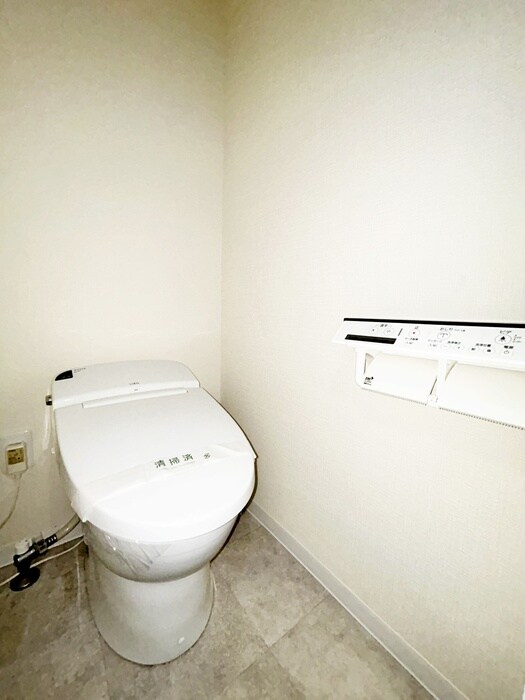 物件内観写真14　(トイレ)