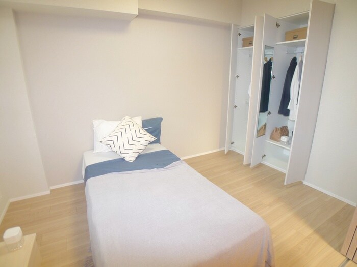 物件内観写真8　(居室)