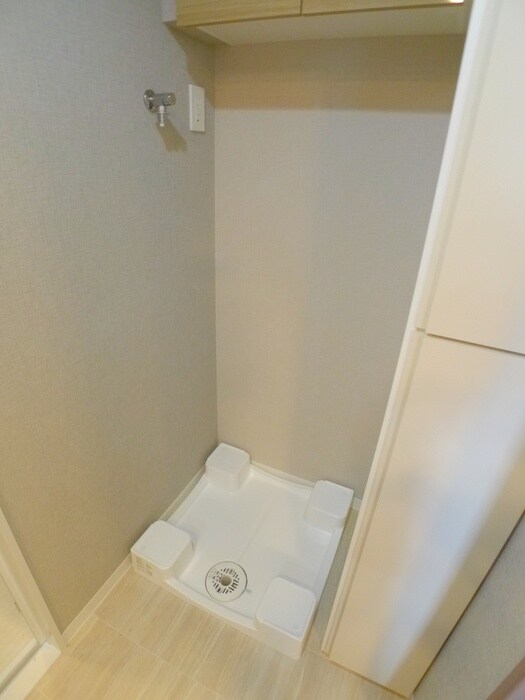 物件内観写真13　(洗濯機置場)