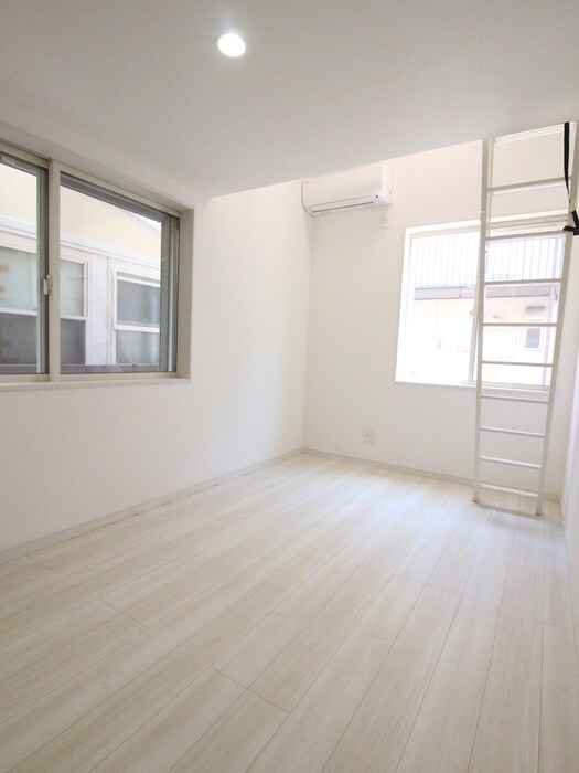 物件内観写真9　(居室)