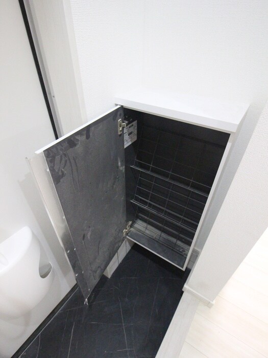 物件内観写真18　(靴箱)