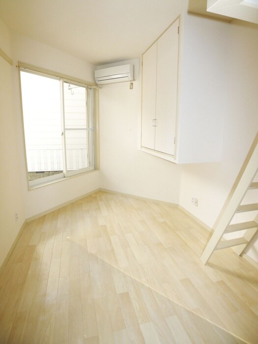 物件内観写真5　(居室)