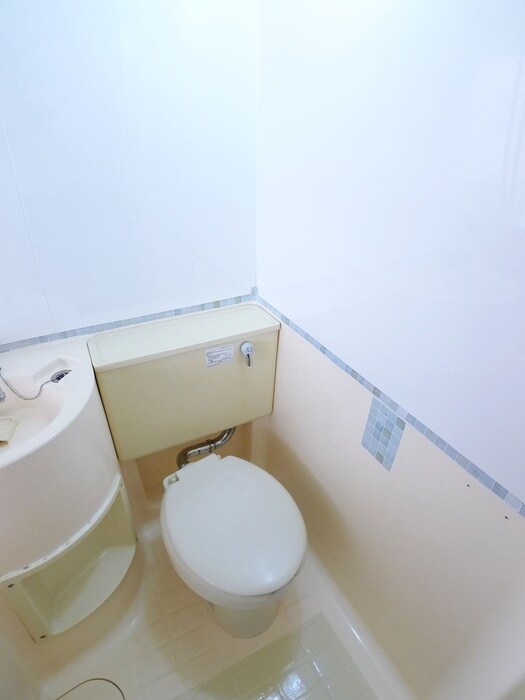 物件内観写真12　(トイレ)