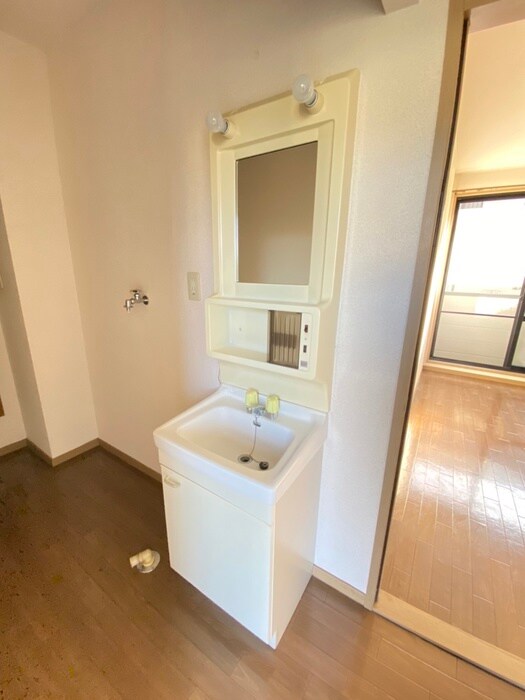 物件内観写真12　(洗面)