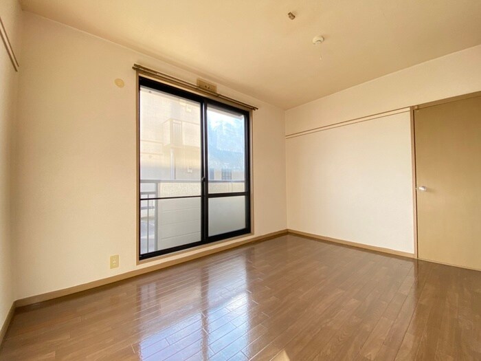 物件内観写真18　(居室)