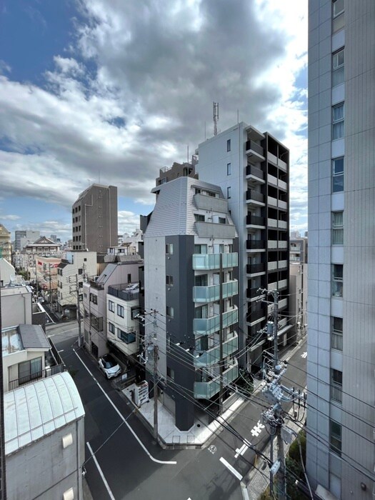 物件内観写真17　(室内からの展望)