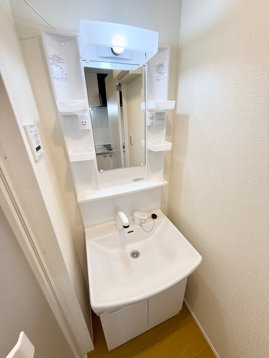 物件内観写真7　(洗面)