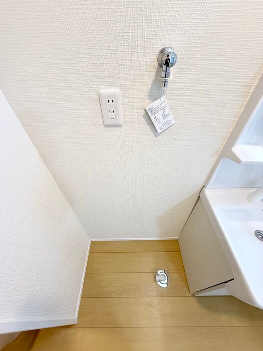 物件内観写真7　(洗濯機置場)