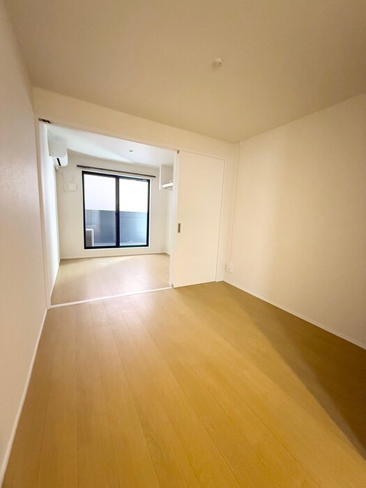 物件内観写真16　(室内からの展望)