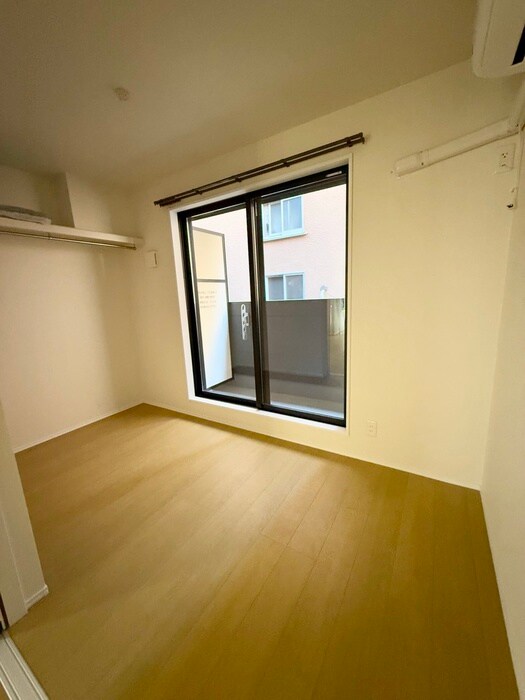 物件内観写真16　(室内からの展望)