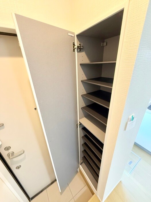 物件内観写真13　(靴箱)