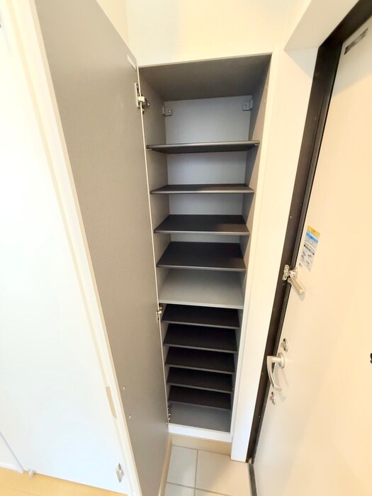 物件内観写真18　(靴箱)