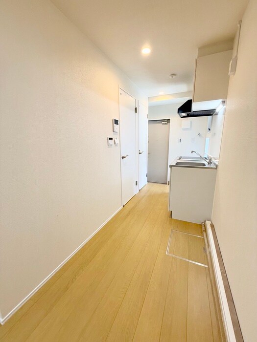 物件内観写真14　(廊下)