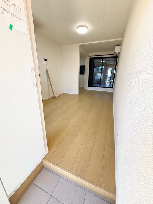 物件内観写真14　(廊下)