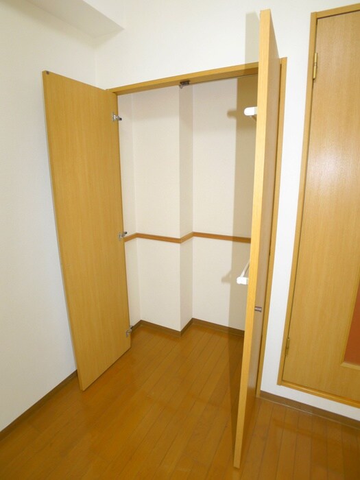 物件内観写真9　(収納)