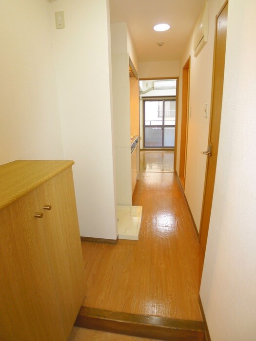 物件内観写真15　(廊下)
