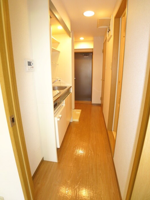 物件内観写真15　(玄関)