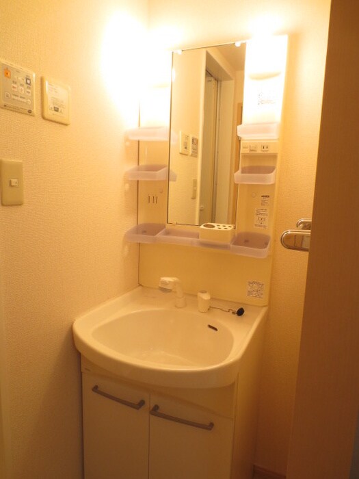 物件内観写真7　(洗面)