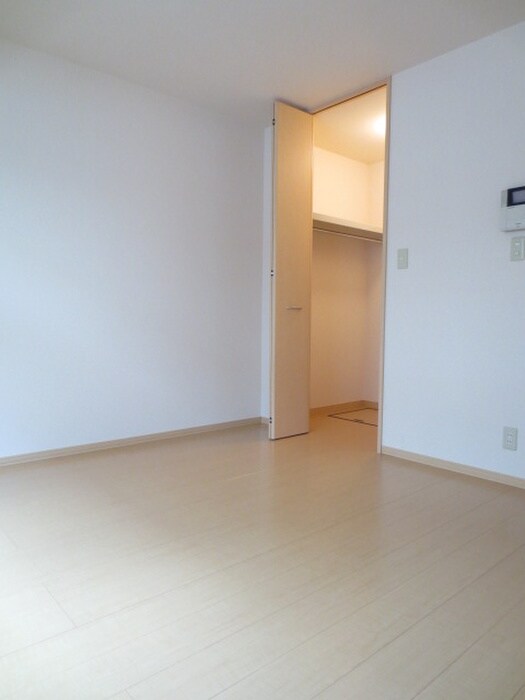 物件内観写真15　(居室)