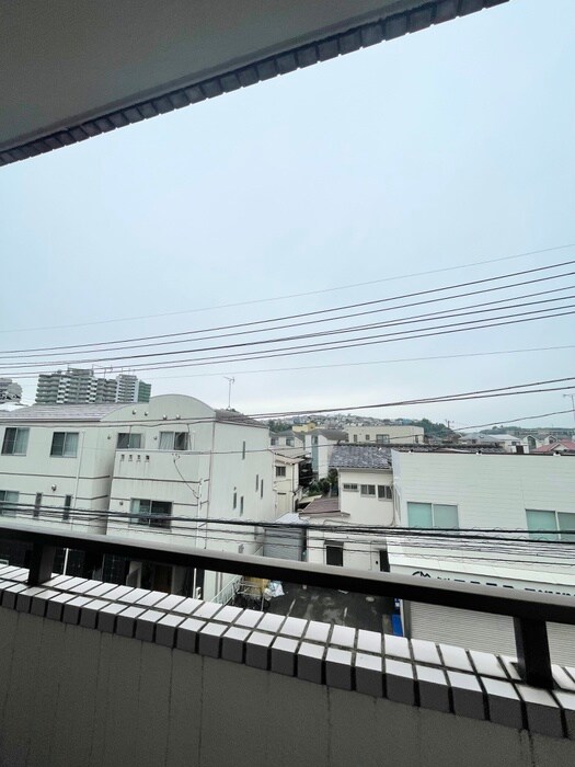 物件内観写真15　(室内からの展望)