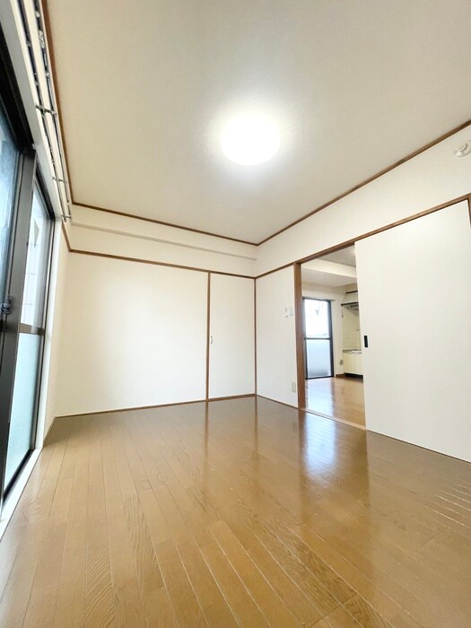 物件内観写真18　(居室)