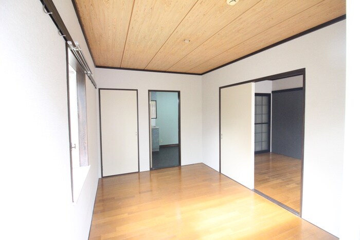 物件内観写真10　(居室)