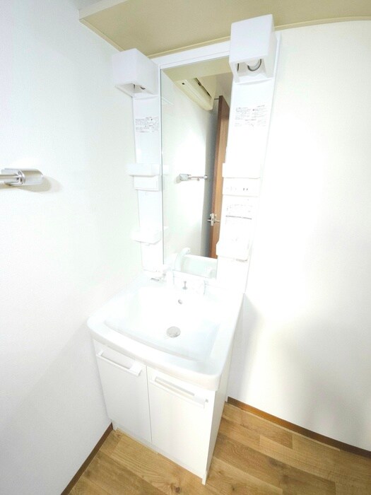 物件内観写真11　(洗面)