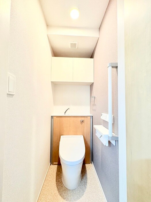 物件内観写真12　(トイレ)