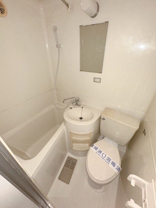 物件内観写真12　(トイレ)