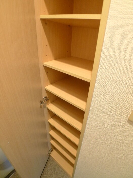 物件内観写真18　(靴箱)