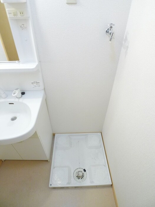 物件内観写真19　(洗濯機置場)