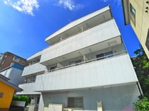 エステート新松戸２４の外観写真