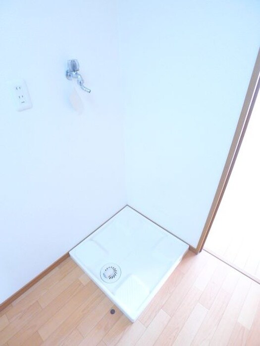 物件内観写真20　(洗濯機置場)