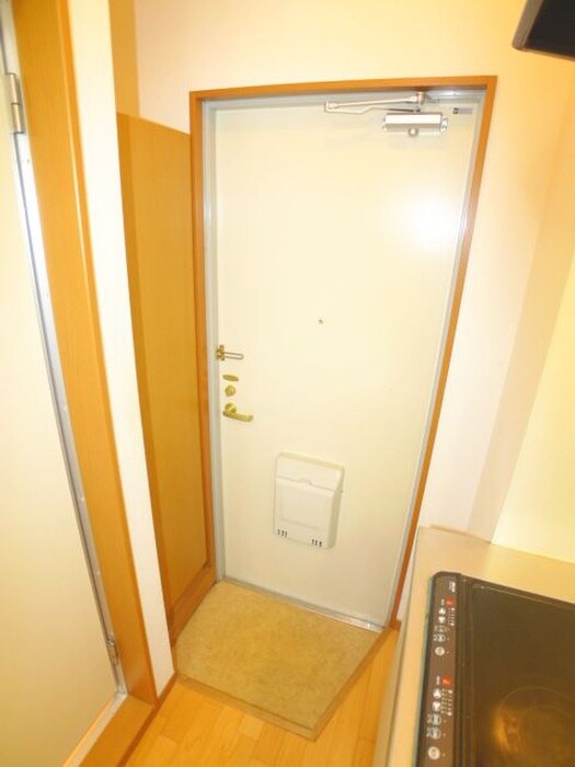 物件内観写真21　(玄関)